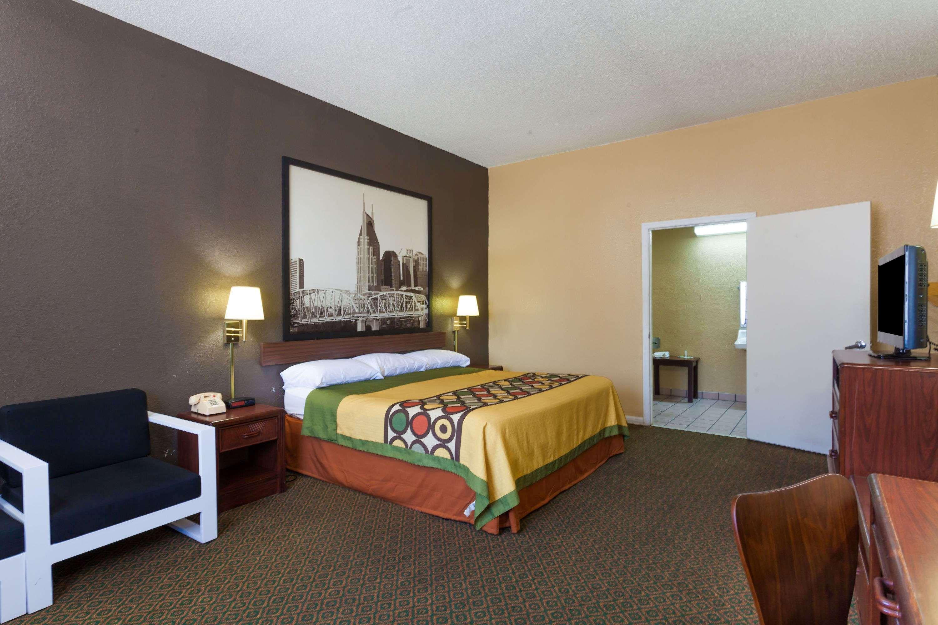Super 8 By Wyndham Columbia Exterior foto